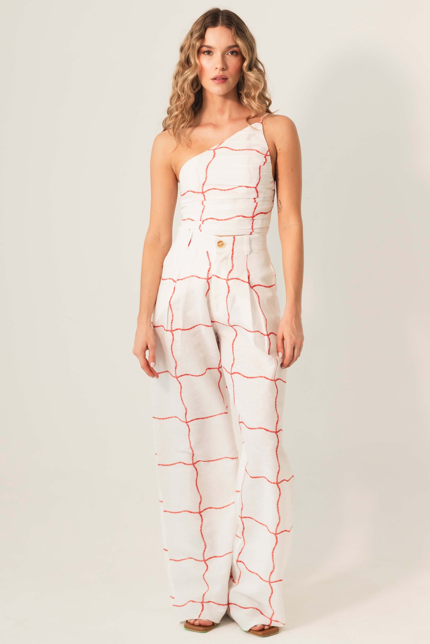 GIA ONE SHOULDER TOP