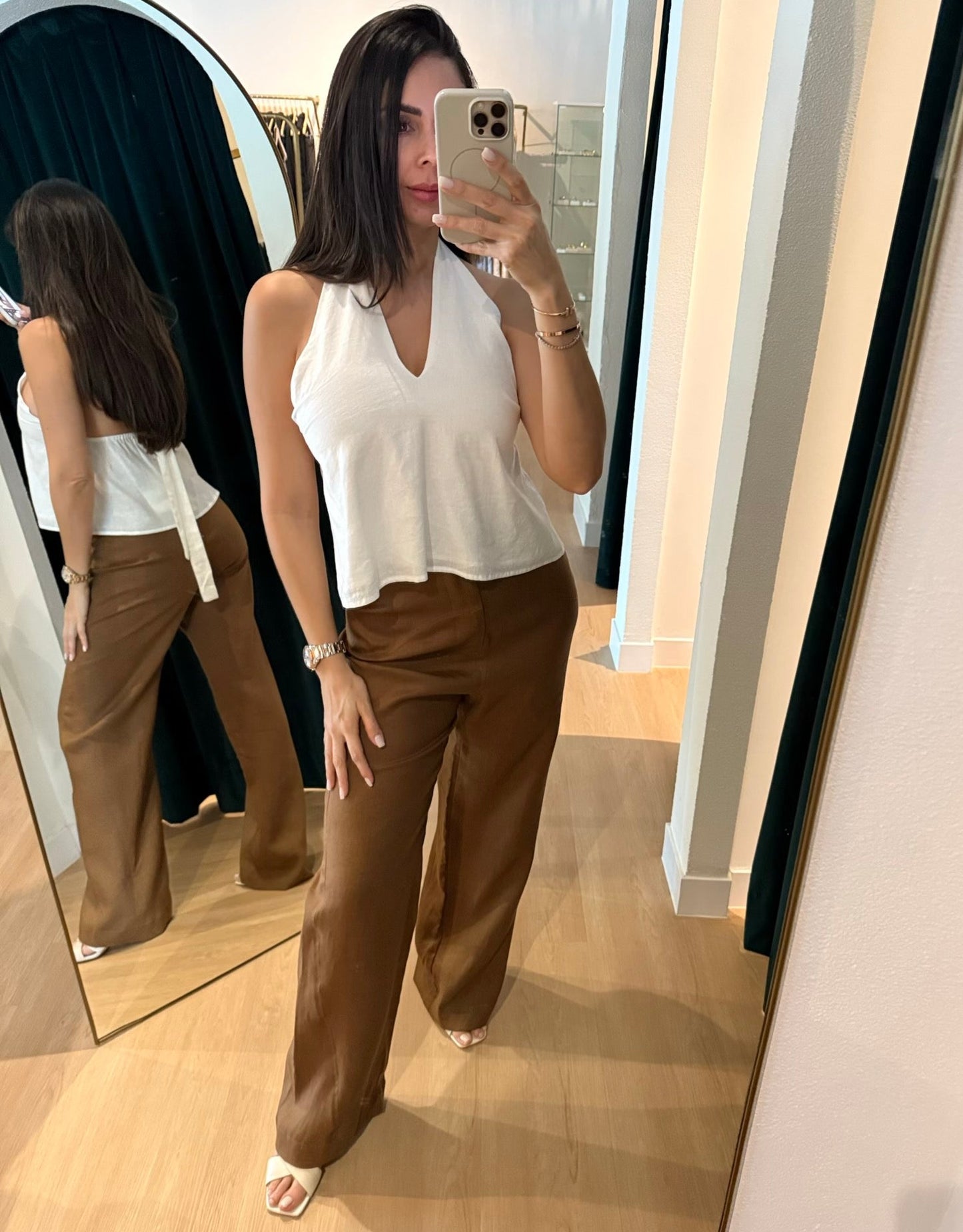 TOP ANA